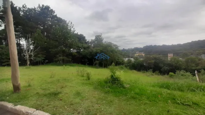 Terreno à venda em Jandira, Jardim do Golf I, com 1220 m², Nova Higienópolis