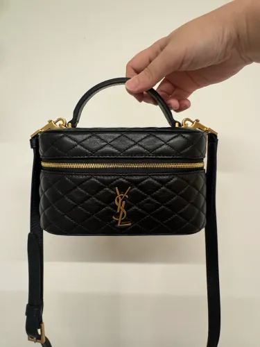 Yves Saint Laurent modelo italiano gaby preto
