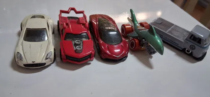 Lote c/ 5 Carrinhos Hot Wheels Originais (Inclui Item Raro)