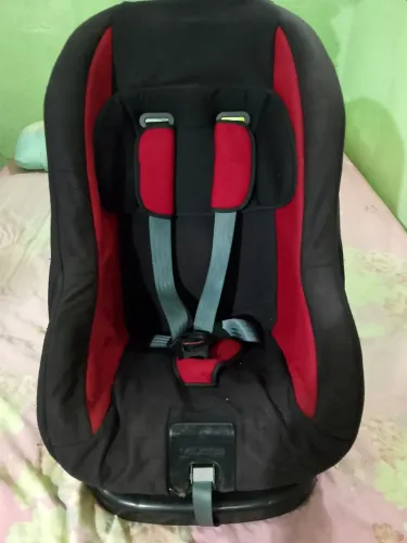 Vende-se cadeirinha