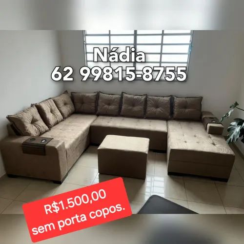 Sofá de canto com chaise bege caramelo