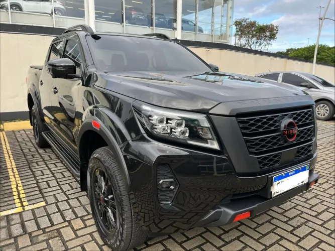 Nissan Frontier Pro4x CD 4X4 2.3 Bi-TB Die. AUT 2024