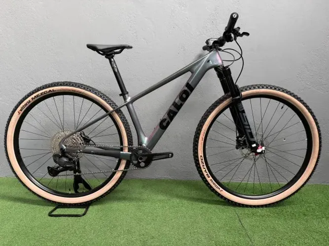 CALOI ELITE RACING TAMANHO 15