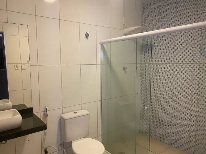 Alugo Excelente Casa Nascente com 3 quartos no bairro do Poço! Tratar com Jackson