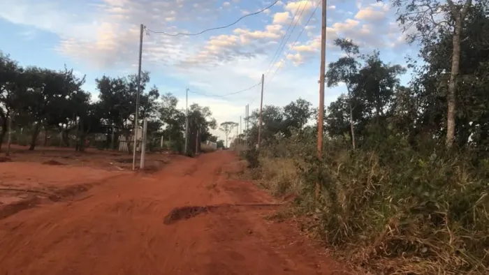 vendo agio de chacara de 1000 metros, pronta para construir, ja com agua e energia, agio 2