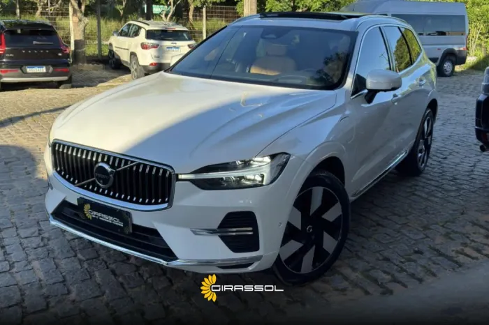 Volvo XC-60 T-8 Ultimate 2.0 AWD (híbrido) 2024