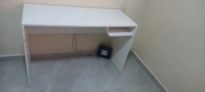 Cama e mesa de estudo