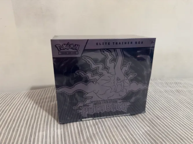 ETB Pokémon - Pitch Black (Escuridão Absoluta)