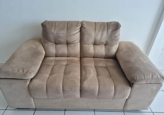 Vende-se Sofá semi novo
