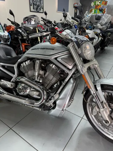 Harley-Davidson V-Rod 2012 - Edição 10 Anos - 30.000 km - Impecável!