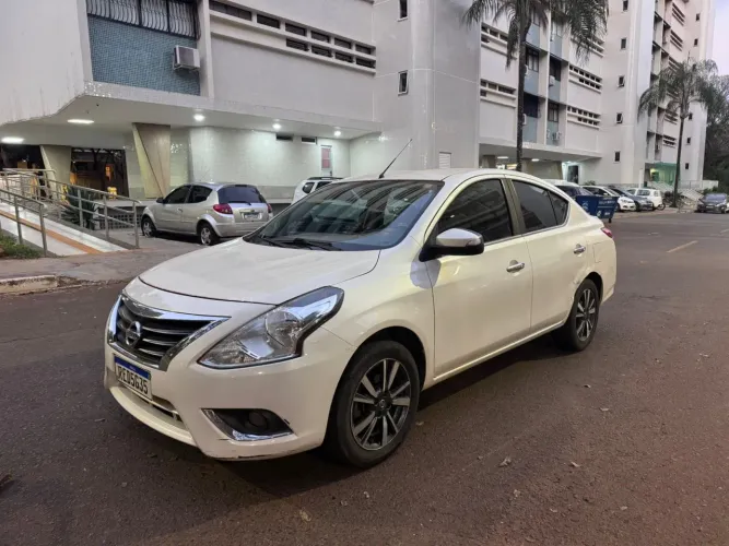 Nissan Versa SL 1.6 16V Flexstart 4P Aut. 2020