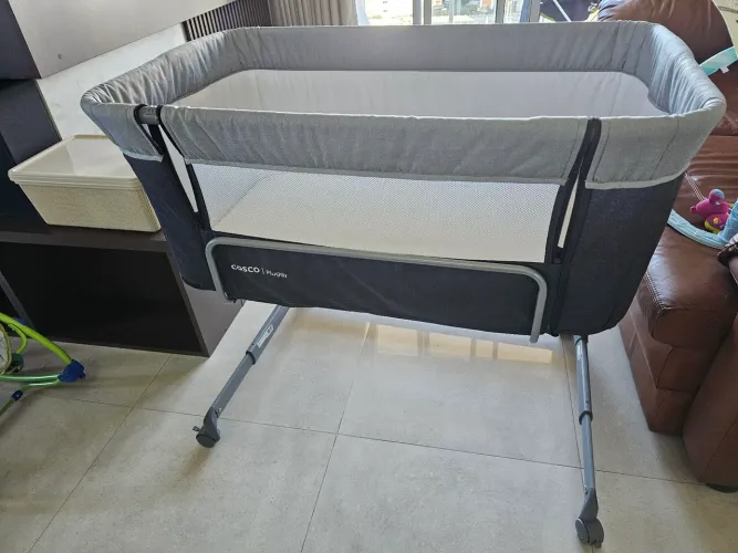 Berço Portátil Cosco Kids Cobed Pluggy - 7 Níveis de Altura com Rodinhas 0 a 9kg