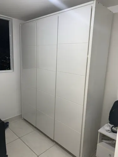 Guarda - Roupa