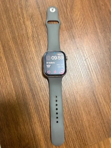 Apple Watch Series 11 GPS + Cellular