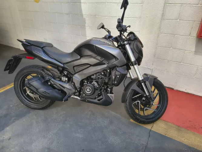 BAJAJ DOMINAR 400