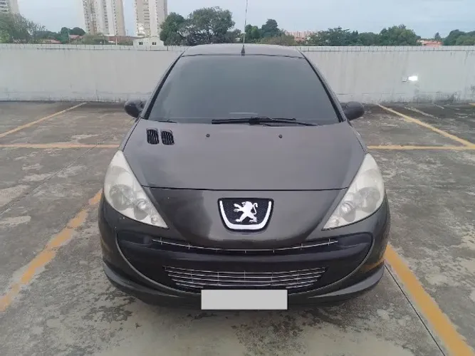 Peugeot 207 XR 1.4 Flex 8V 5P 2011
