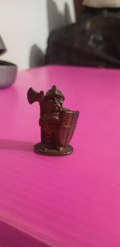 soldadinho medieval Kinder ovo