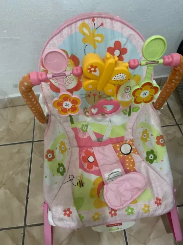Cadeirinha Descanso Bebê Musical Rosa Até 18kg Vibratória
