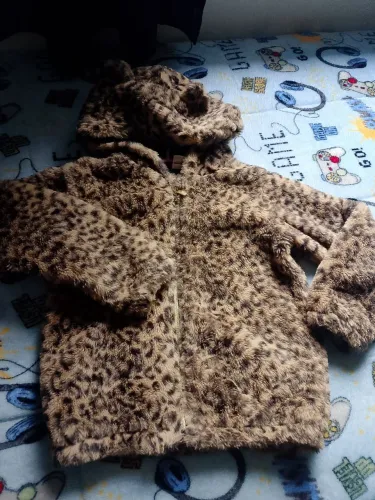 Lote de roupa menina tamanho 5/6 tênis puma 27 original 