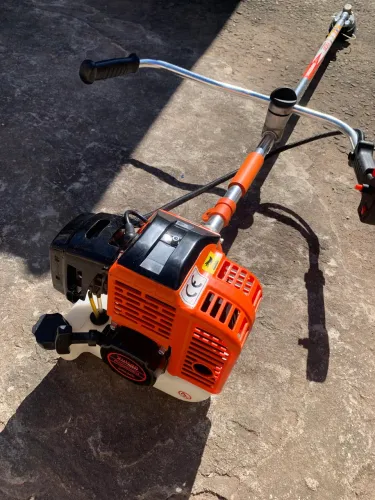 Vendo Roçadeira Vulcan vr430s Nova 2 Vezes Usada Só!!! Mais informações entrar em contato 