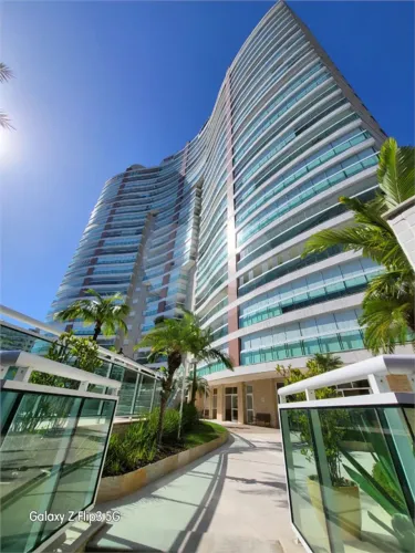 Apartamento com 4 quartos à venda em Enseada - SP
