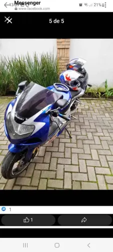 Moto sem detalhes.Topp
