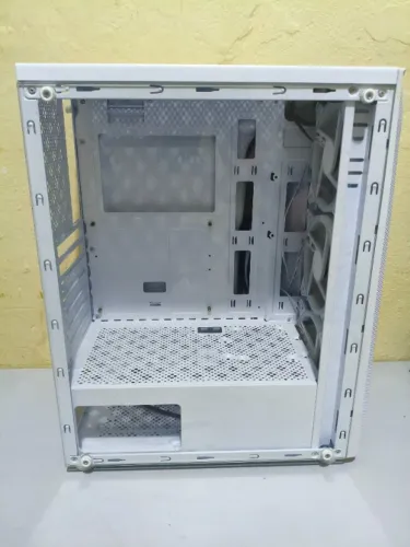 Gabinete TGT Carbon + 3 Fans