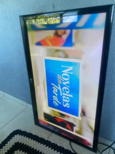 Tv LG 42 polegadas plasma não é smart 