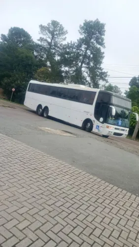 Volvo B10M Truk
