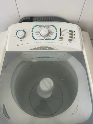Máquina de lavar para retirada de peças 