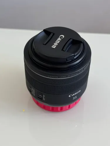 Canon 35mm RF 1.8