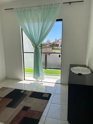 Apartamento dois quartos mobiliado.Mar Grosso, Laguna sc