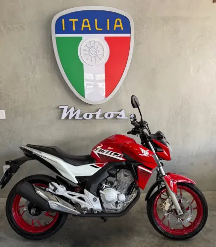 CB 250 F Twister 2022 zera impecável financiamos