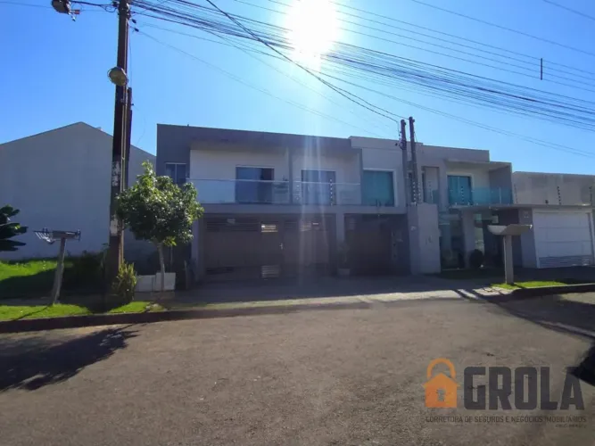 Sobrado para Venda em Campo Mourão, Jardim Copacabana II, 2 dormitórios, 1 banheiro, 2 vag