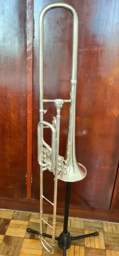 Trombone Conn ano 1906 inteiraço lindo em Sí bemol
