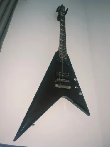 Guitarra Flying V Strinberg 