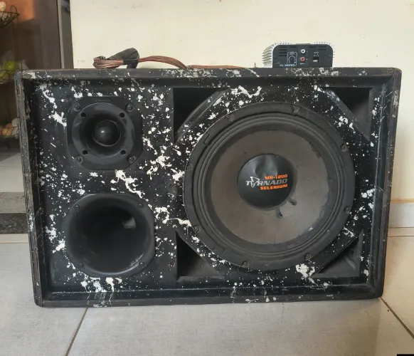 Caixa Trio Som Automotivo Tornado 12 MB1200