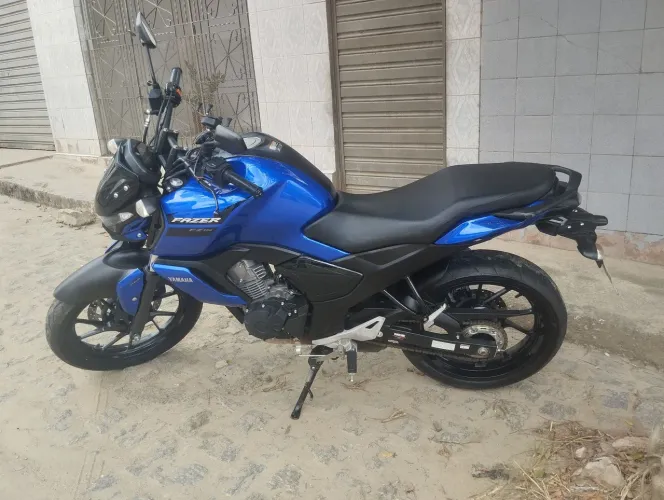 YAMAHA FZ 15 ABS