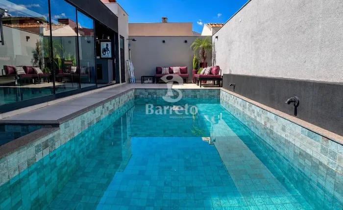 Sobrado com 3 dormitórios à venda, 197 m² por R$ 1.500.000,00 - Condomínio Havana - Londri