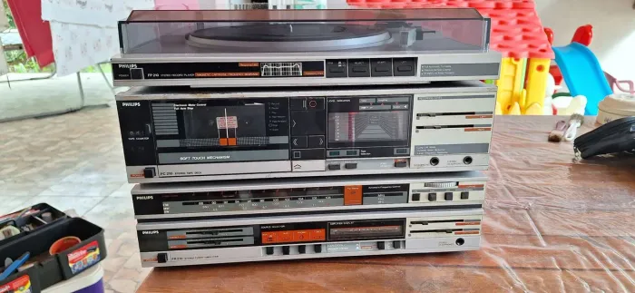 Aparelhos philips FP210/ FR210/ FC210 para revisão