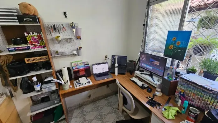 Kit duas escrivaninhas freijó