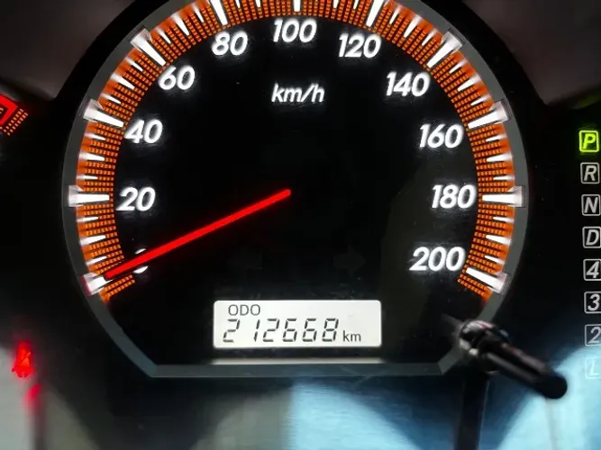 Toyota Hilux CD SRV D4-d 4X4 3.0 TDI Diesel AUT 2015