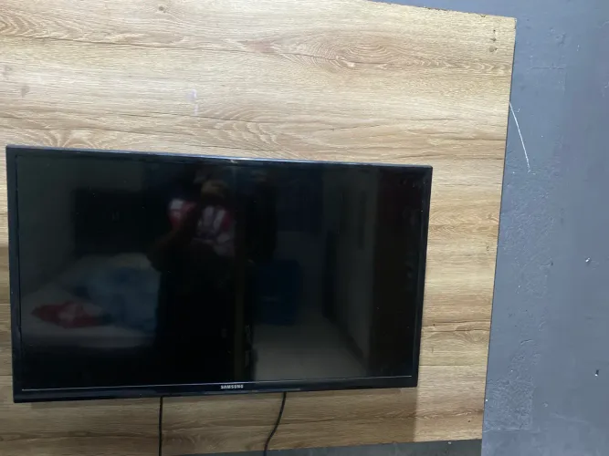 Vendo Tv 32 da Samsung muito nova vem rápido no precinho