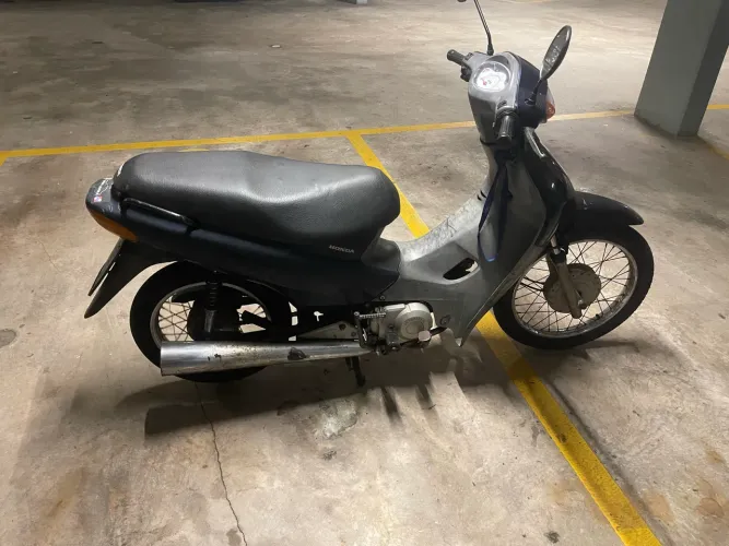 Honda Biz ES 100 cc 2004