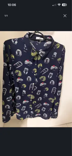 Camisa feminina tamanho M.