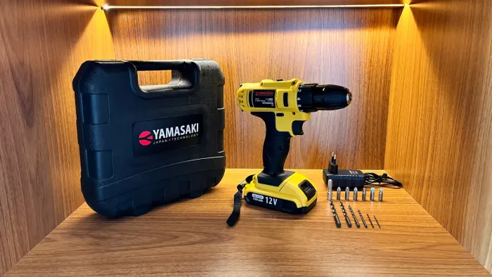Parafusadeira e Furadeira 12v + Maleta com Acessórios (NOVA)