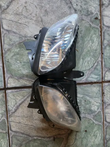 Peças Fazer 600 FZ6 N ou S ,farol ,carrnagem,aranha farol,retrovisor e carenagem frontal 