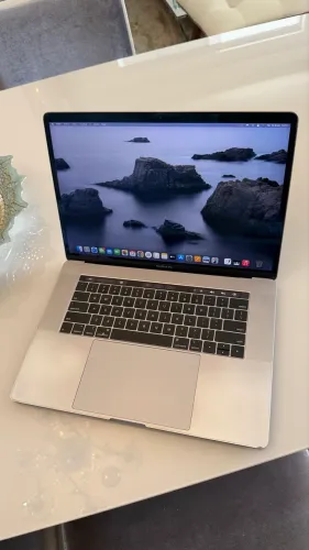 Vendo MacBook Pro 16 polegadas