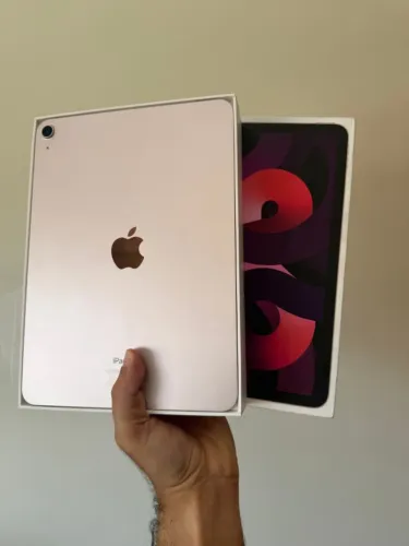 iPad Air M1 de 64GB - Seminovo, impecável