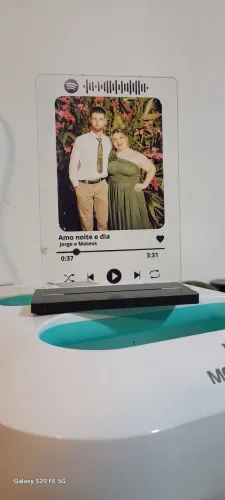 Placas de acrílico transparente com código Spotify